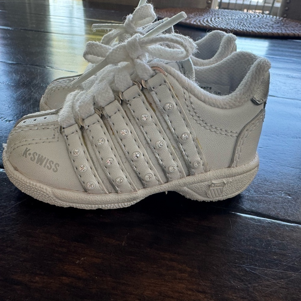 Baby K Swiss tennis shoes sz 2. Like new condition